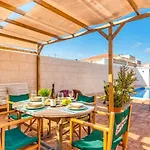 فيلة Mari Cala En Porter (Menorca)